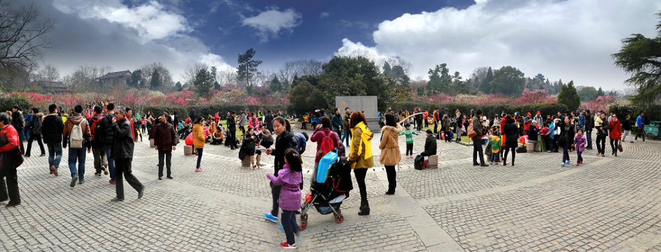 梅花山全景.jpg