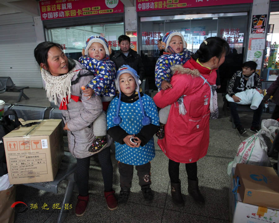 《双子回家》张桂民0 (3).JPG