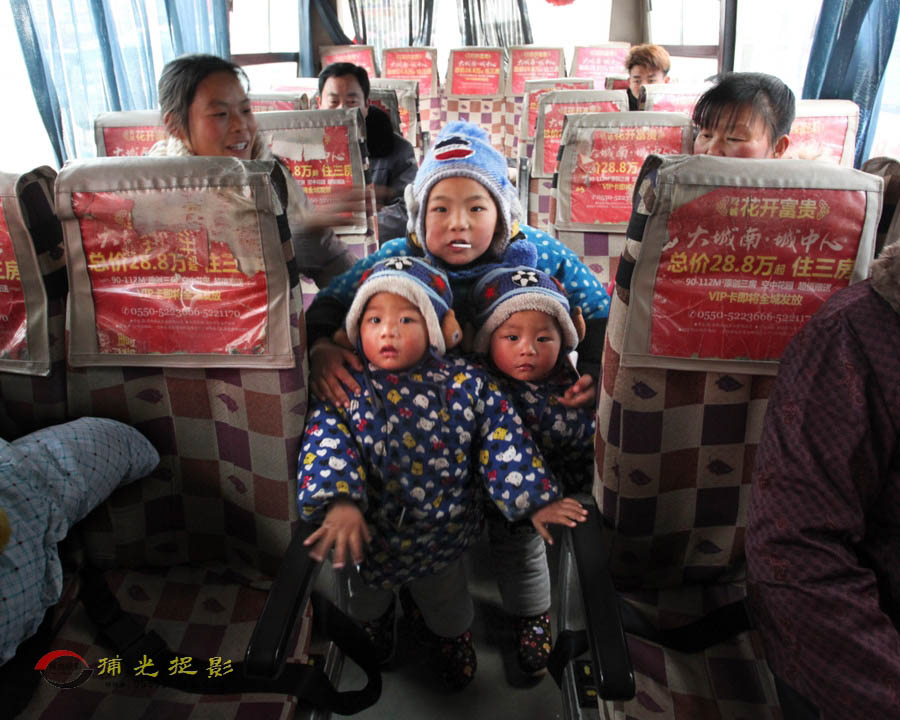 《双子回家》张桂民0.JPG