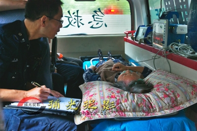 《急救》颜小萍.JPG