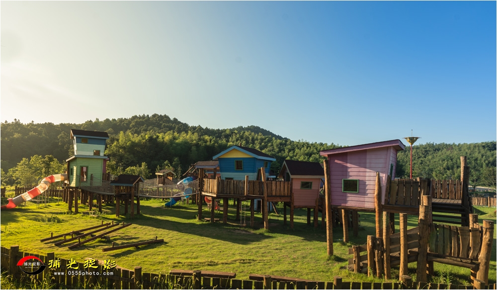 优秀奖《童话小屋》陈伏虎.jpg