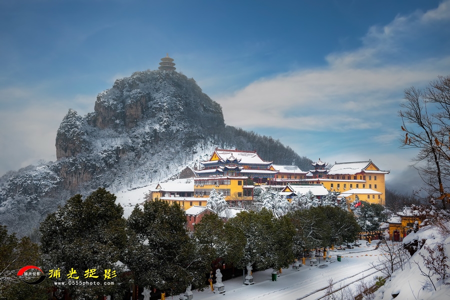 雪浴凤台 张峰.jpg
